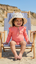 Chapeau de Soleil pour Bébé avec Couvre-Nuque Brodé « Cerises » – Blanc Ivoire